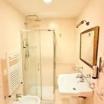 Dimora Frattina Bed & Breakfast
