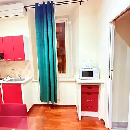 Dimora Frattina روما